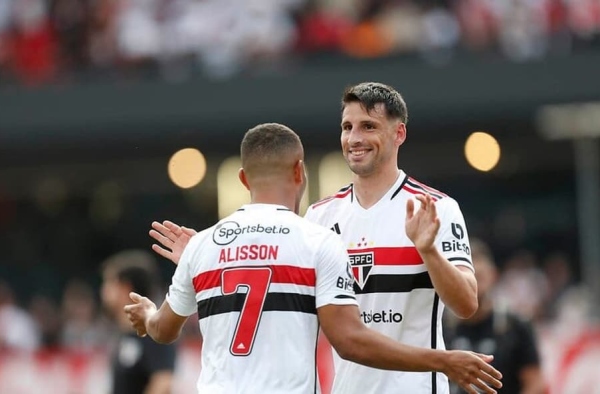 A difícil volta por cima: Alisson supera problemas pessoais e encontra espaço no time do Tricolor