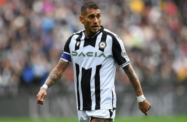 Alvo de Palmeiras, Santos e Botafogo, Roberto Pereyra cogita jogar no Brasil em 2024