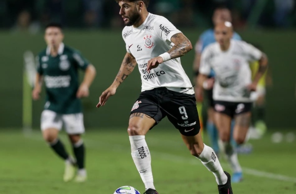 ANÁLISE: Cuca não corrige velhos problemas e Corinthians apresenta postura de derrotado