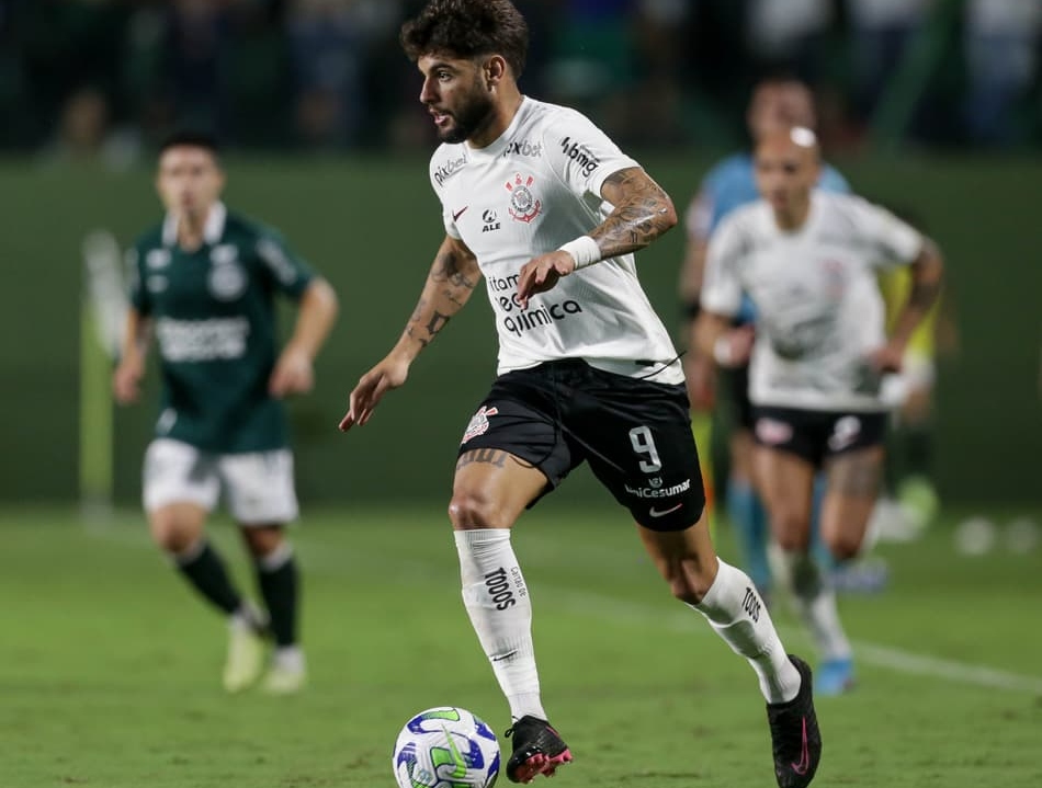 ANÁLISE: Cuca não corrige velhos problemas e Corinthians apresenta postura de derrotado