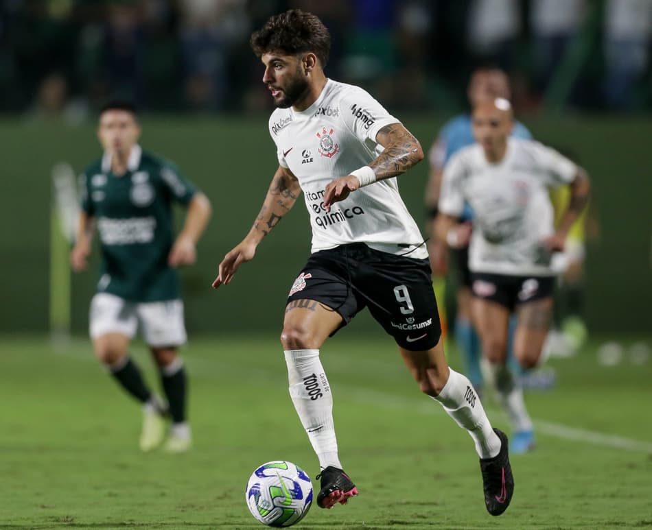 ANÁLISE: Cuca não corrige velhos problemas e Corinthians apresenta postura de derrotado