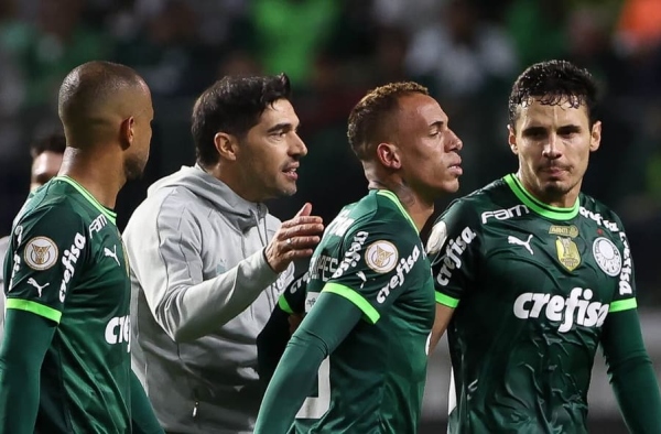 ANÁLISE: Gol salvador de Breno volta a expor dificuldades do Palmeiras no ataque