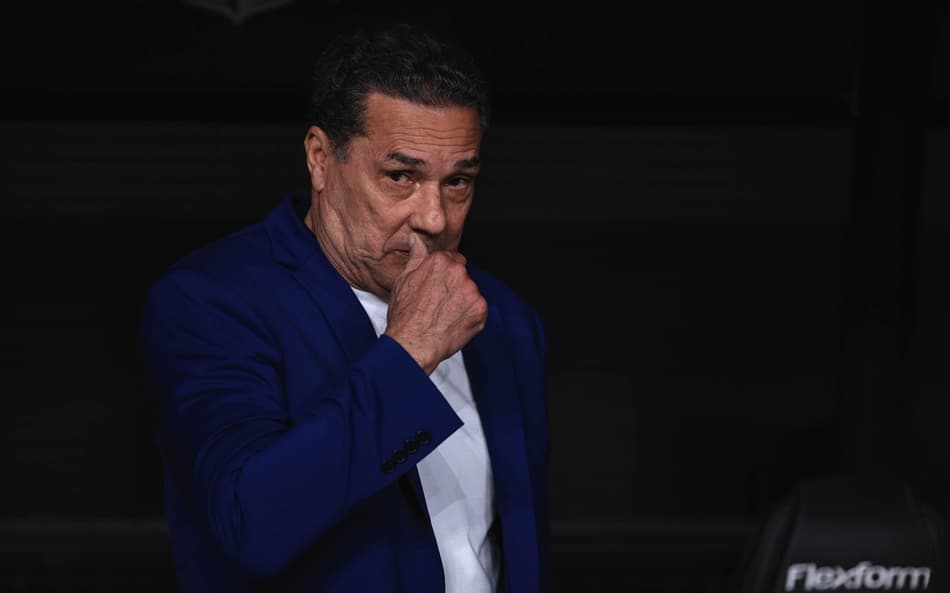 ANÁLISE: Luxa tem 11 dias para recuperar um ano no Corinthians