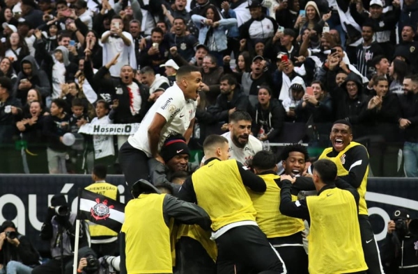 ANÁLISE: Luxemburgo deixa velho Corinthians para trás e aumenta esperanças às vésperas do ‘jogo da vida’