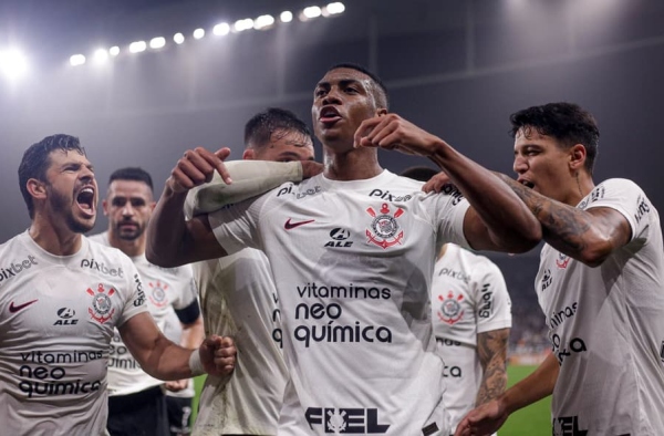 ANÁLISE: reservas do Corinthians jogam para o gasto, mas perdem chance de matar duelo na Sul-Americana