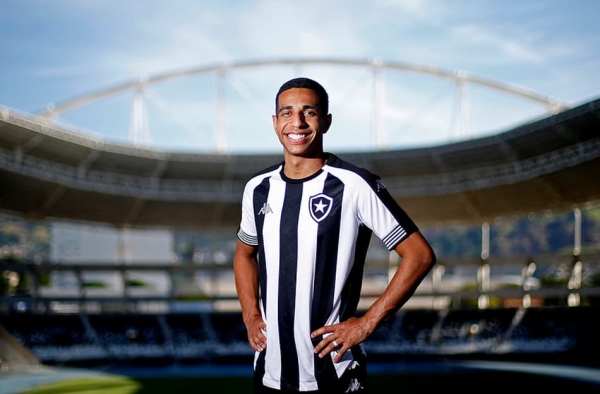 Ao L!, Victor Sá celebra fase do Botafogo, elogia Luís Castro, fala sobre concorrência e mira títulos