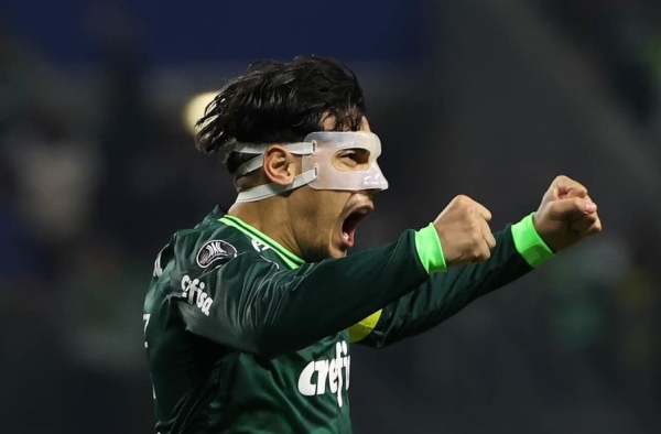 Apesar de declaração da mãe de Gómez, Palmeiras e zagueiro seguem sem proposta oficial
