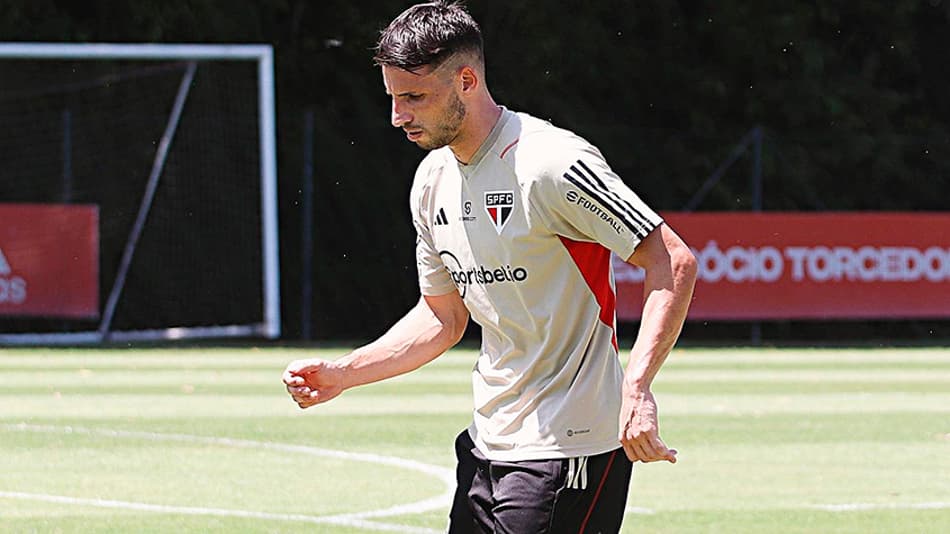 Apesar de recuperação rápida, Calleri não poderá jogar estreia do São Paulo na Copa Sul-Americana; entenda