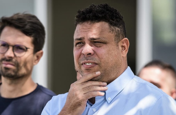 Após apelo de Ronaldo, Cruzeiro tenta se reconectar com torcida em clássico importante