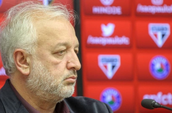 Após atraso com direitos de imagem, diretor de futebol do São Paulo confirma pagamento de parte do valor