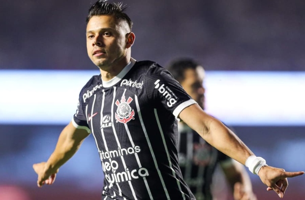 Após desencantar pelo Corinthians, Romero projeta ‘decisão’ contra o Fortaleza: ‘Preparados para fazer história’