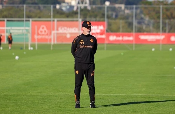 Após empate, Mano Menezes vê Inter ‘no caminho para encontrar as soluções’