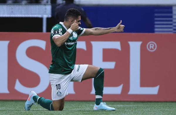 Após primeiro gol pelo Palmeiras, Paulinho se diz pronto para assumir seu protagonismo