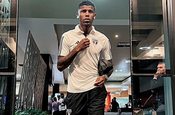 Arboleda viaja para o Rio de Janeiro e pode ser surpresa do São Paulo para a final da Copa do Brasil; confira a provável escalação