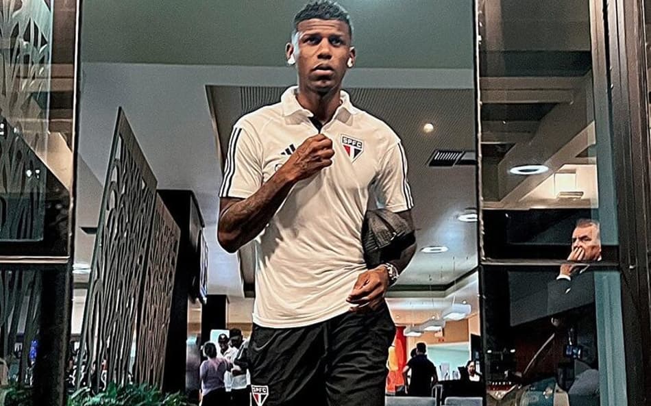 Arboleda viaja para o Rio de Janeiro e pode ser surpresa do São Paulo para a final da Copa do Brasil; confira a provável escalação