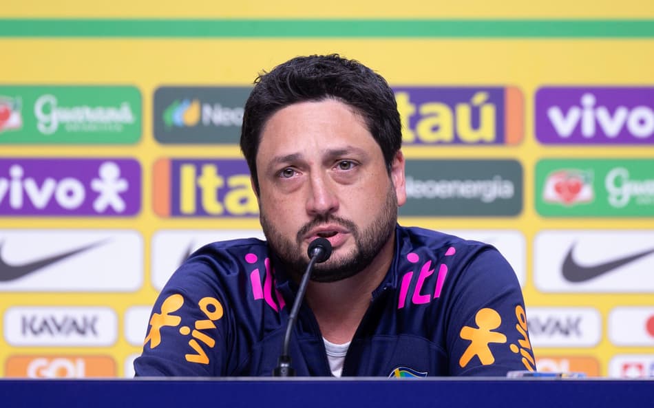 Arthur Elias convoca Seleção Brasileira Feminina para jogos contra o Canadá