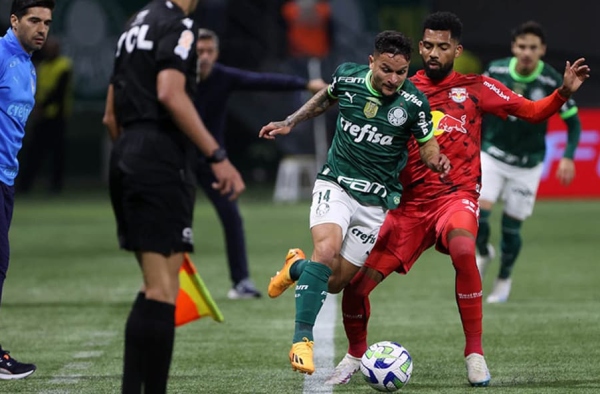 Artur comemora primeiro gol pelo Palmeiras diante da torcida: ‘Minha meta era marcar no Allianz Parque’