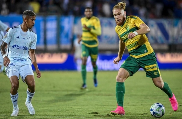 Atacante do Cuiabá é o jogador sub-23 com mais assistências entre os clubes da Série A na temporada