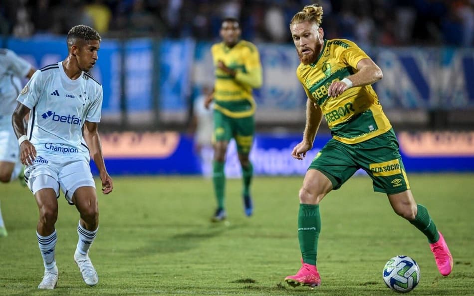 Atacante do Cuiabá é o jogador sub-23 com mais assistências entre os clubes da Série A na temporada