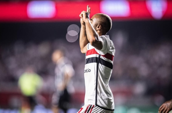 ATUAÇÕES: Lucas Moura é herói da classificação do São Paulo