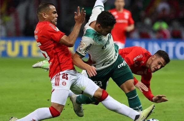 ATUAÇÕES: Veiga decepciona novamente, e Weverton segura empate do Palmeiras com o Internacional