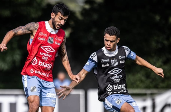 BAIXA! Volante do Santos se lesiona e perderá restante da temporada