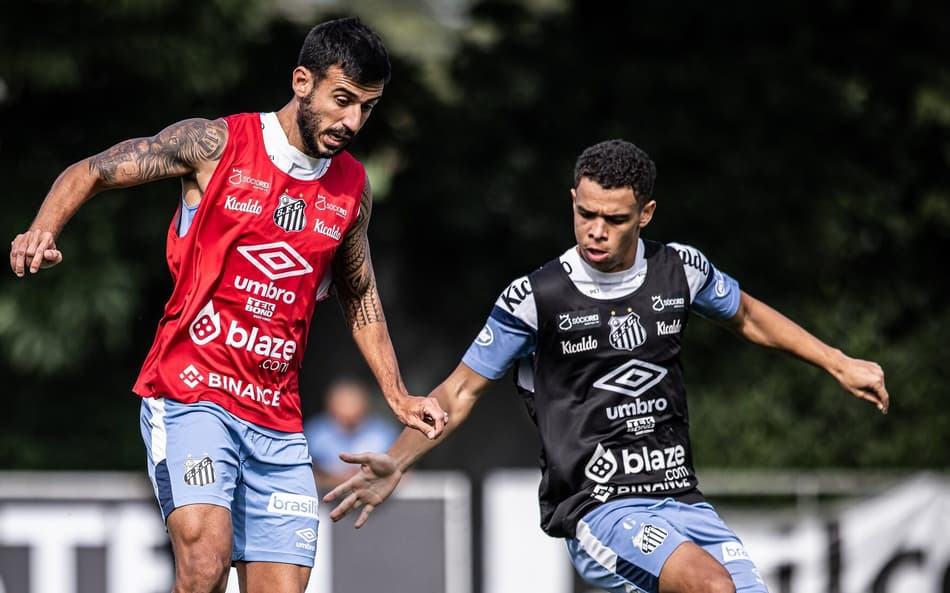 BAIXA! Volante do Santos se lesiona e perderá restante da temporada