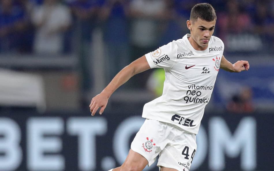 Barcelona entra na briga pela contratação de Gabriel Moscardo, do Corinthians