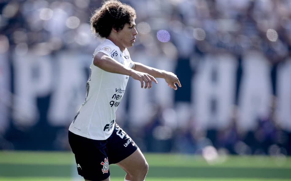 Biro recebe proposta para sair do Corinthians, Luxa segura, e clube tem planos maiores para o jogador
