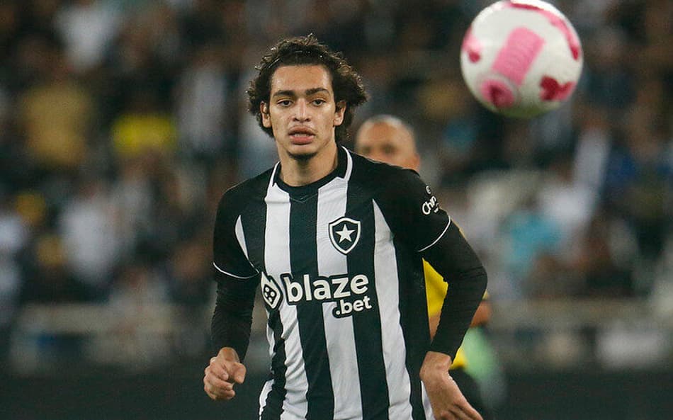 Botafogo recebe proposta milionária de clube inglês por Matheus Nascimento, diz site