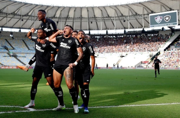 Botafogo repete feito histórico contra o Fluminense depois de 61 anos