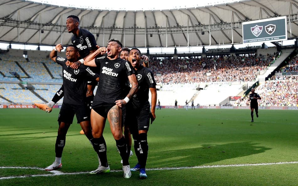 Botafogo repete feito histórico contra o Fluminense depois de 61 anos