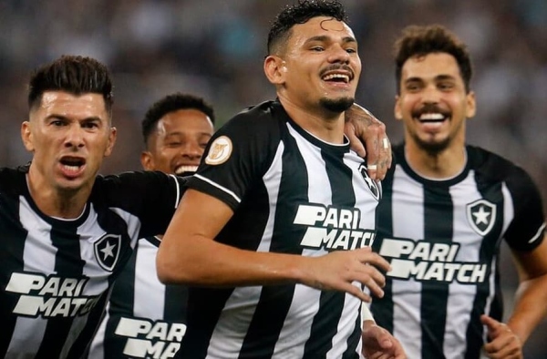 Botafogo tem cinco jogadores na seleção da rodada no Brasileirão; confira os nomes