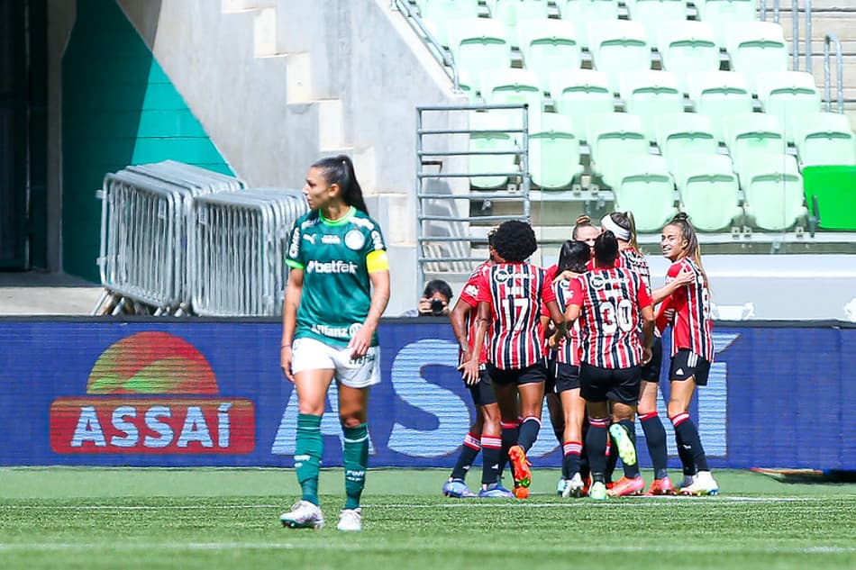 Brasileirão feminino: São Paulo vence Palmeiras fora de casa e se aproxima da ponta da tabela