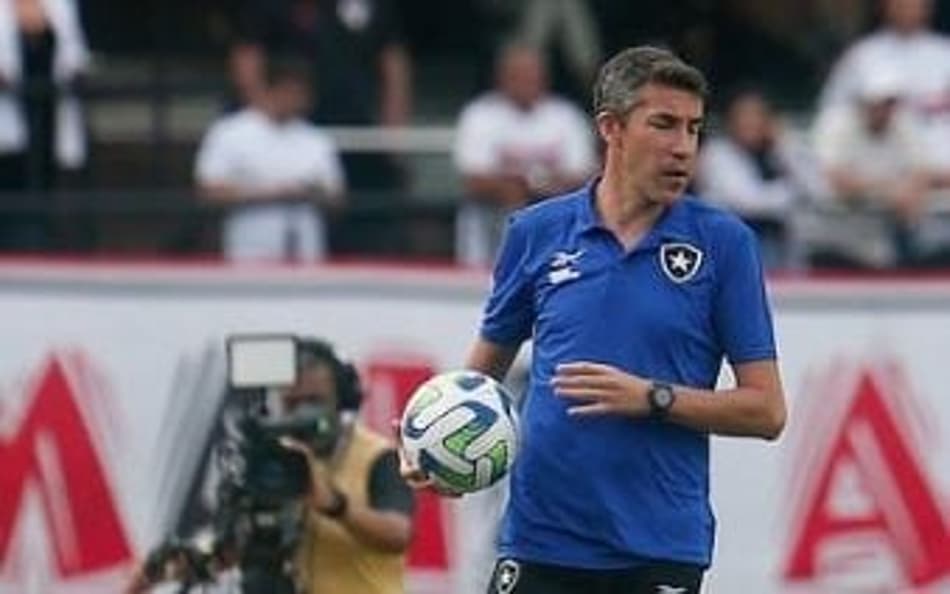 Bruno Lage tem baixas confirmadas para o próximo confronto do Botafogo no Brasileirão