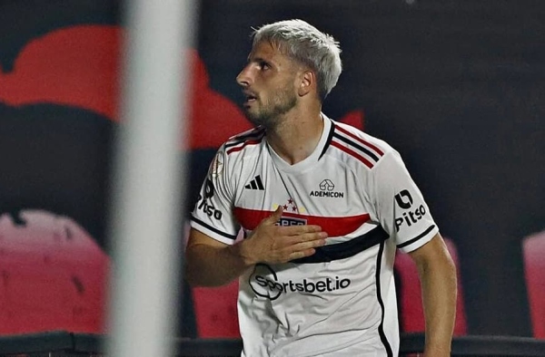 Calleri entra no top 10 dos estrangeiros com mais gols na história do Brasileirão