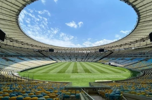 ‘Campo bombado’! Entenda o passo a passo da recuperação do gramado do Maracanã para a final da Copa do Brasil