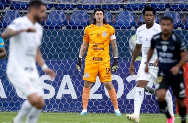 Cássio cobra elenco após eliminação na Libertadores: ‘Ver quem é jogador para o nível do Corinthians’