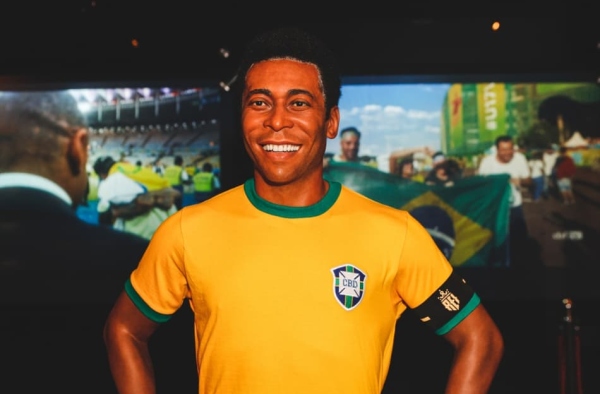 CBF homenageará Pelé na rodada de abertura das Séries A e B do Campeonato Brasileiro