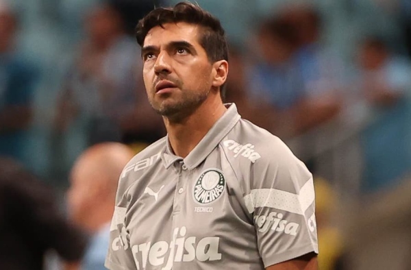 Cinco declarações inusitadas de Abel Ferreira nas últimas entrevistas coletivas do Palmeiras