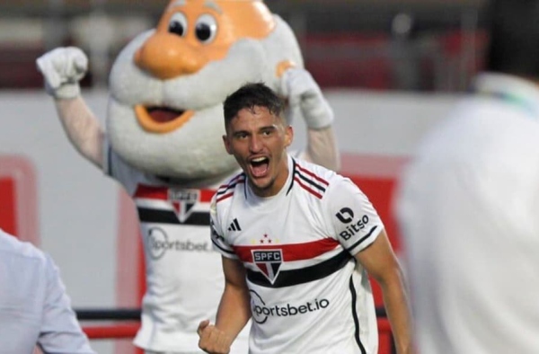 ‘Com a condição que está, não tem jogadores inegociáveis no São Paulo’, sacramenta dirigente