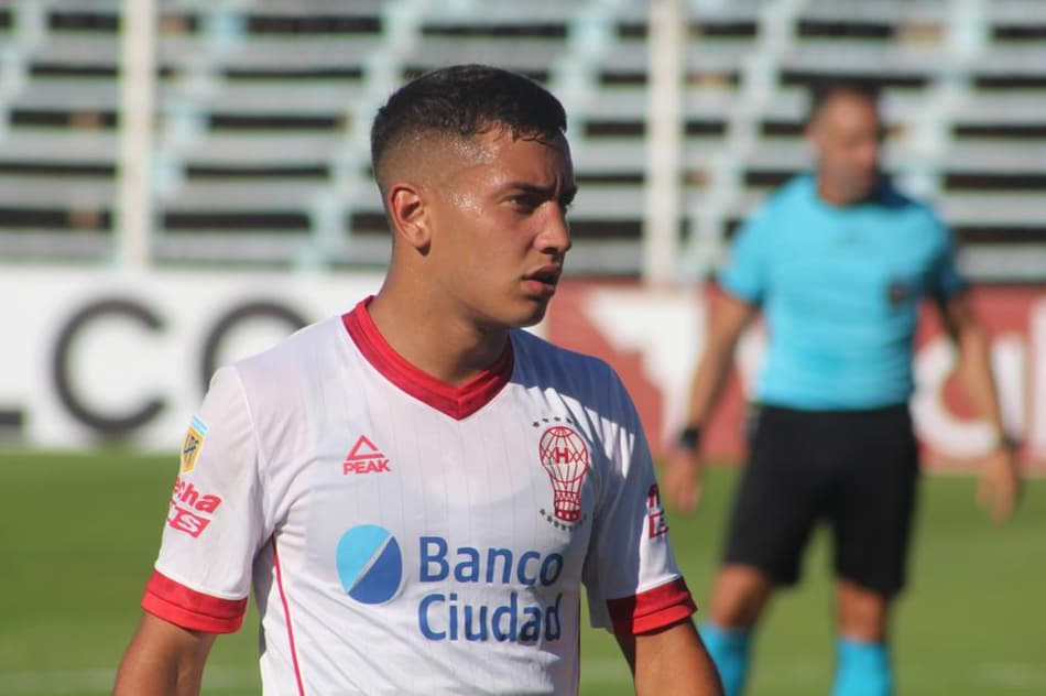 Com Aníbal Moreno longe, Palmeiras abre conversas com outro volante argentino