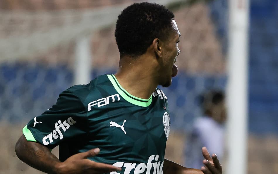 Com direito a gol olímpico, Palmeiras bate o Corinthians pelo Paulistão sub-20