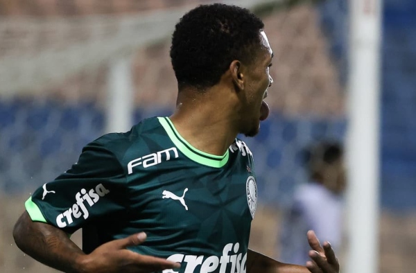 Com direito a gol olímpico, Palmeiras bate o Corinthians pelo Paulistão sub-20