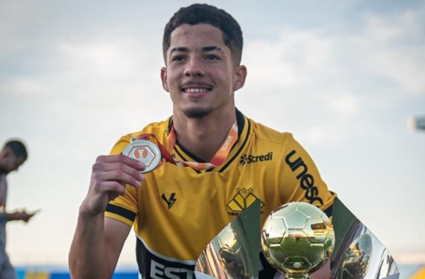 Com histórico de títulos pelo Criciúma, Adriano Filho celebra conquista do Catarinense Sub-20