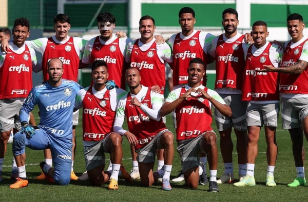 Com possibilidade de poupar titulares, Palmeiras encerra preparação para pegar o Athletico-PR; veja provável time