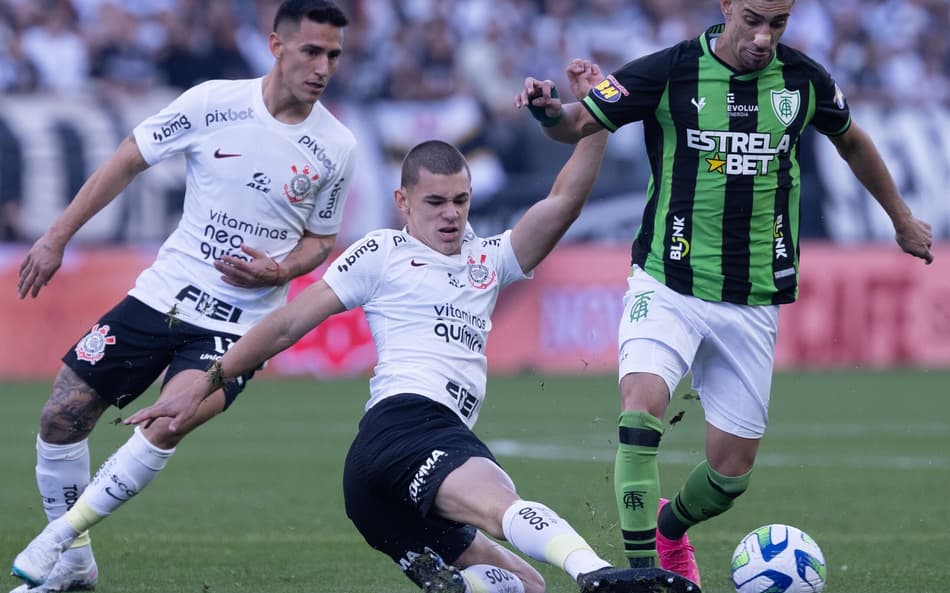 Com renovação encaminhada, Moscardo pode trancar faculdade por conta do Corinthians