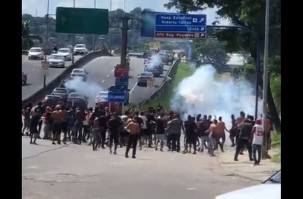 Conflito de organizadas do Botafogo e Flamengo em São Gonçalo deixa um homem baleado