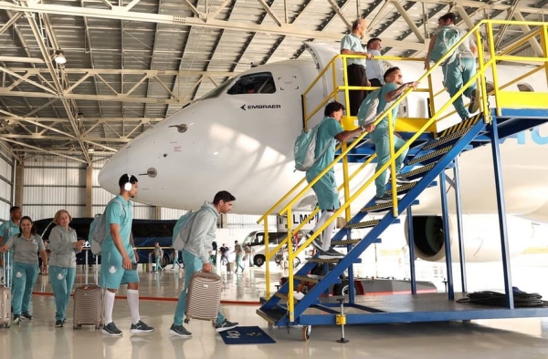 Conselheiros do Palmeiras pedem discussão no COF por mais transparência com avião de Leila