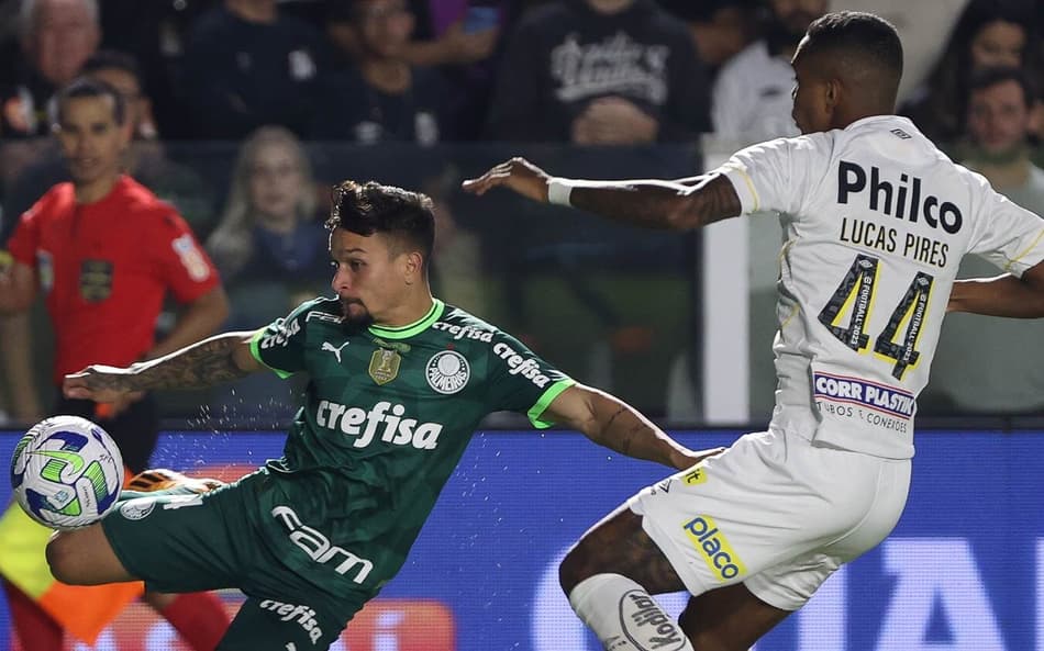 Contra o Santos, Palmeiras registra um de seus piores números de finalizações no ano e passa em branco pela quarta vez